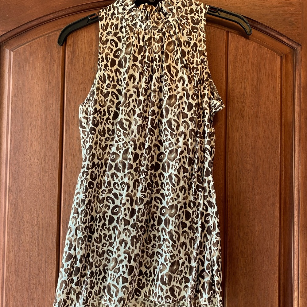 Ann Taylor sleeveless top
